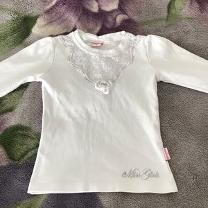 Very cute long sleeve top for young girls